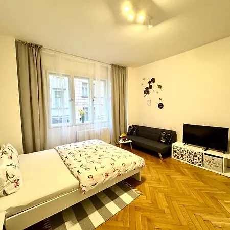 Perfect Place In The Center Apartment *