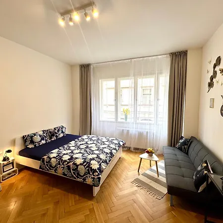 Perfect Place In The Center Apartment
