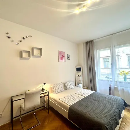 Perfect Place In The Center Apartment Prague